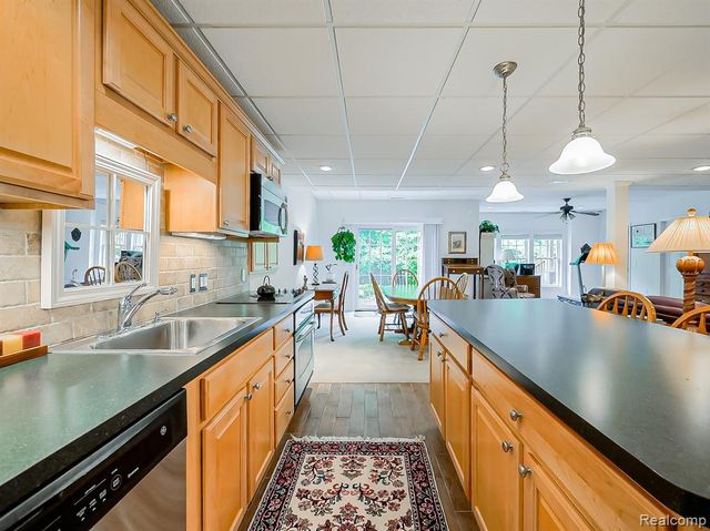 44415 Aspen Ridge Drive, Northville, MI 48168