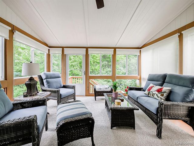 44415 Aspen Ridge Drive, Northville, MI 48168