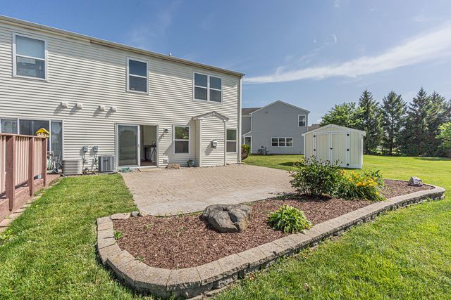 260 Wedgewood Circle, Lake In The Hills, IL 60156