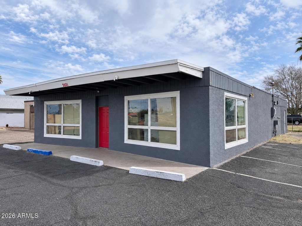2601 N 32ND Street, Phoenix, AZ 85008 — exterior