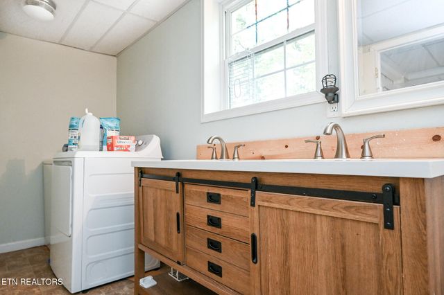 4040 NE Lynncrest Drive, Cleveland, TN 37323