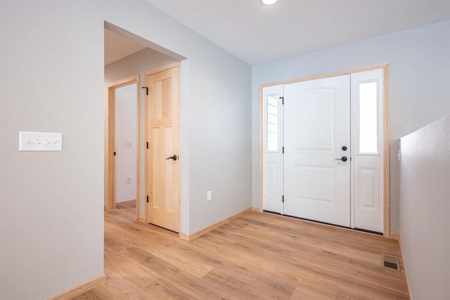 1618 Michigan Avenue, Wisconsin Dells, WI 53965