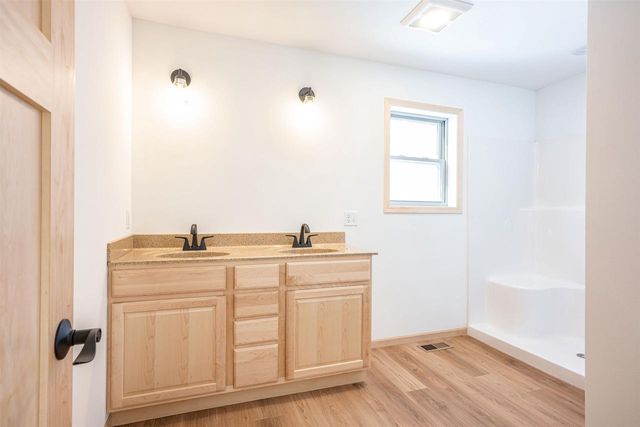 1618 Michigan Avenue, Wisconsin Dells, WI 53965