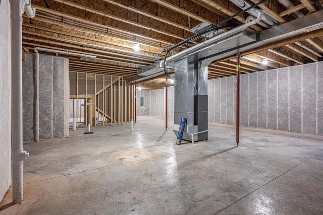 1618 Michigan Avenue, Wisconsin Dells, WI 53965