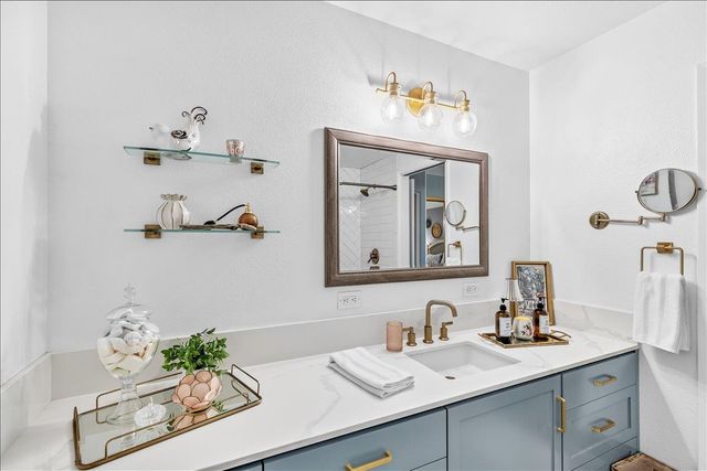 3212 Barry Ct, Ceres, CA 95307