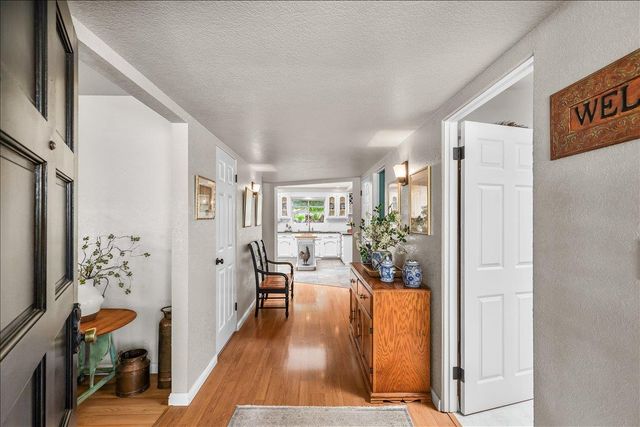 3212 Barry Ct, Ceres, CA 95307