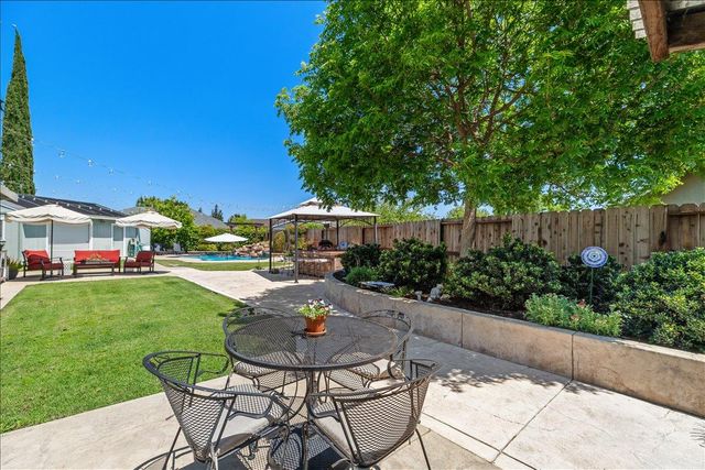 3212 Barry Ct, Ceres, CA 95307