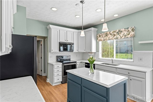 120 Pasture Court, Springboro, OH 45066