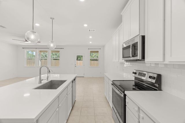 511 Diorite CV, Liberty Hill, TX 78642