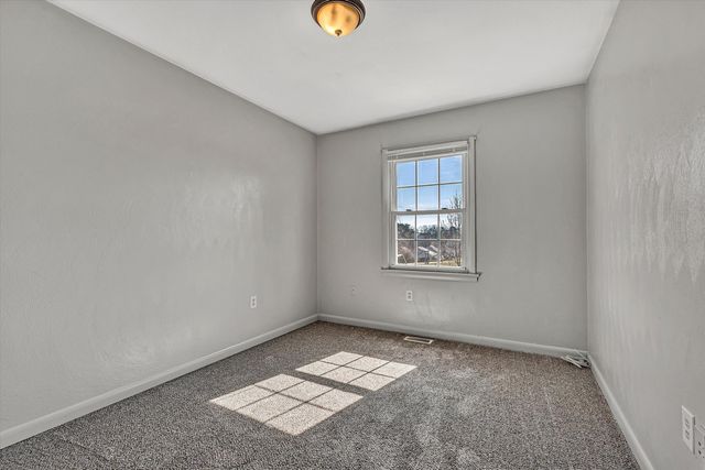 2323 Ranch RD, Roanoke, VA 24017