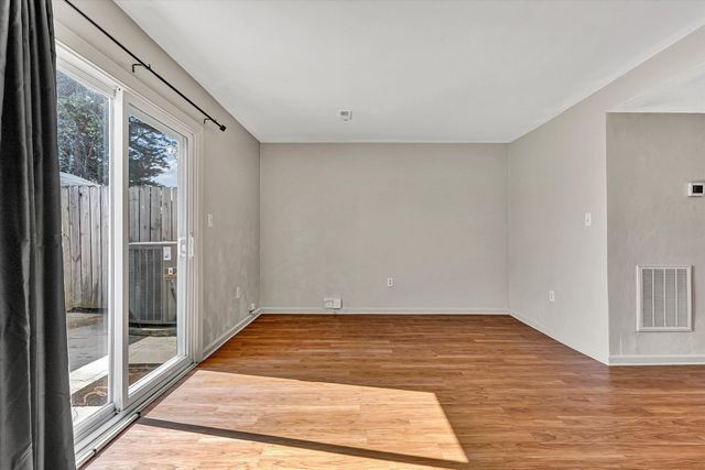 2323 Ranch RD, Roanoke, VA 24017