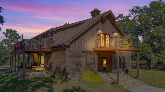 6641 S Eagle Road, Anahuac, TX 77514