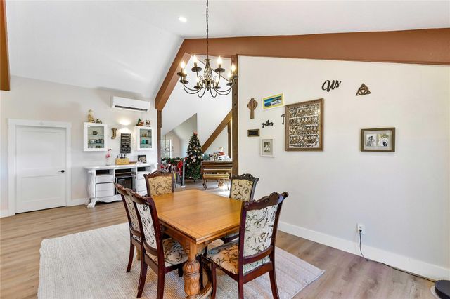 6641 S Eagle Road, Anahuac, TX 77514