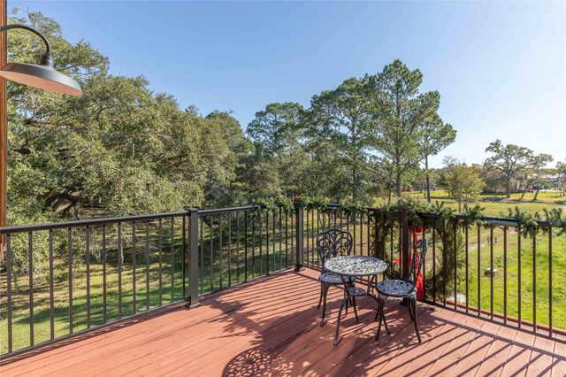 6641 S Eagle Road, Anahuac, TX 77514