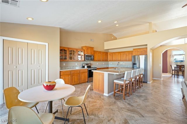 2500 Tecumseh Avenue, Pahrump, NV 89048