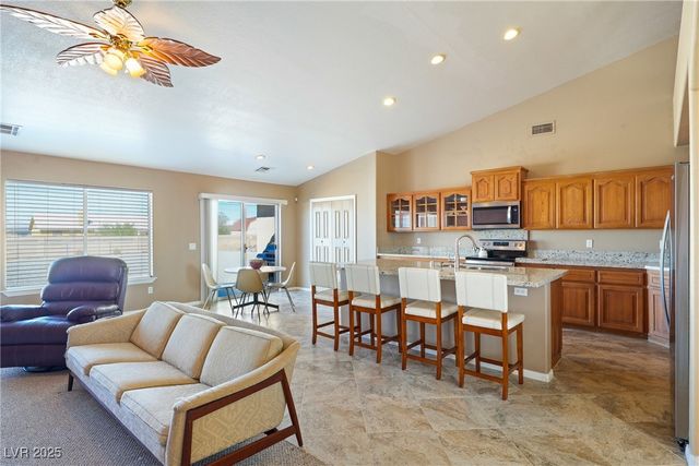 2500 Tecumseh Avenue, Pahrump, NV 89048