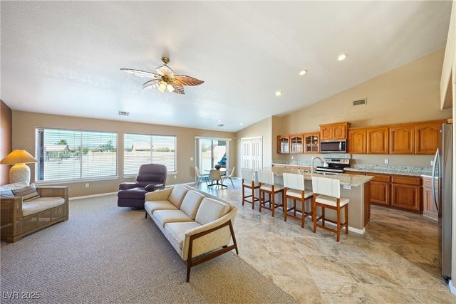 2500 Tecumseh Avenue, Pahrump, NV 89048