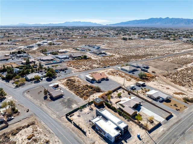 2500 Tecumseh Avenue, Pahrump, NV 89048