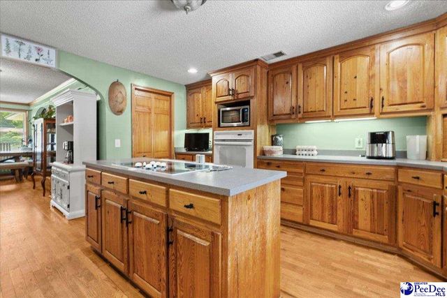546 W Ralph Lane, Timmonsville, SC 29069
