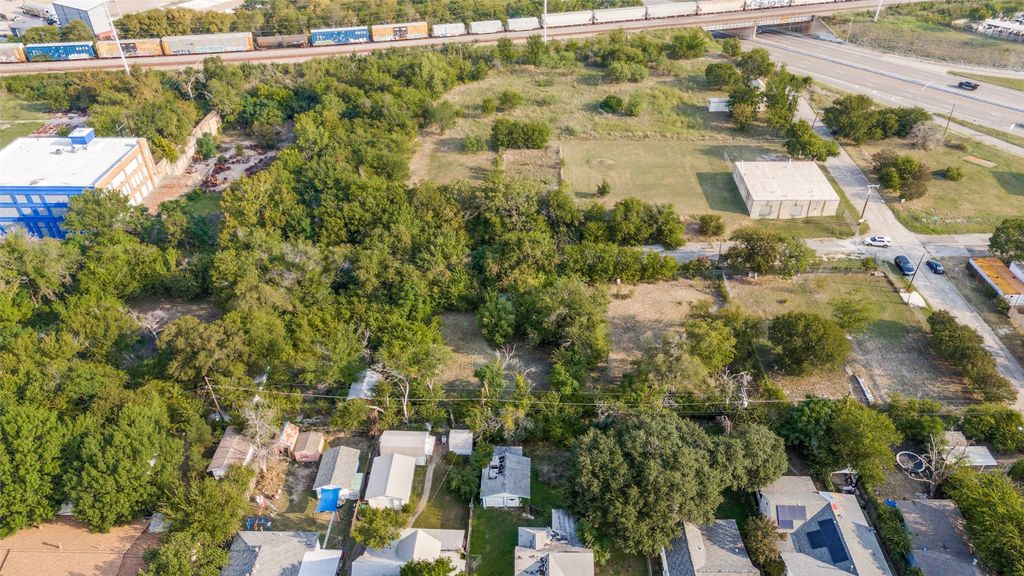 1620 E Broadway Avenue, Fort Worth, TX 76104