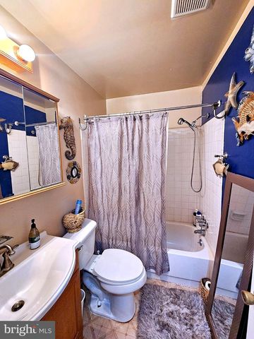528 PEACOCK DR, Landover, MD 20785