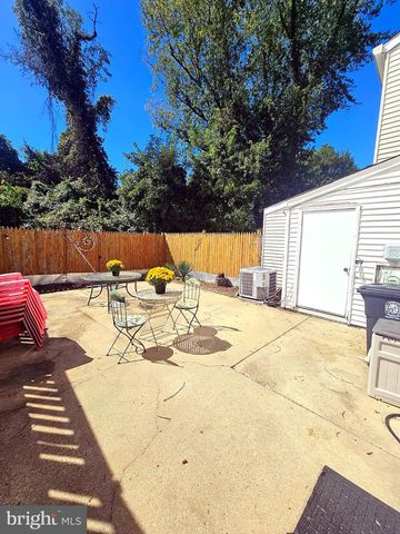 528 PEACOCK DR, Landover, MD 20785