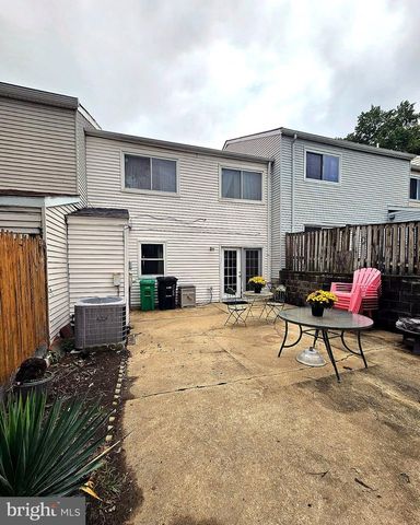 528 PEACOCK DR, Landover, MD 20785