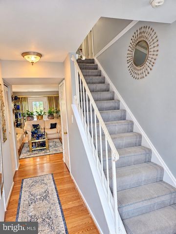 528 PEACOCK DR, Landover, MD 20785