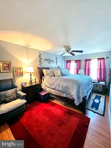 528 PEACOCK DR, Landover, MD 20785