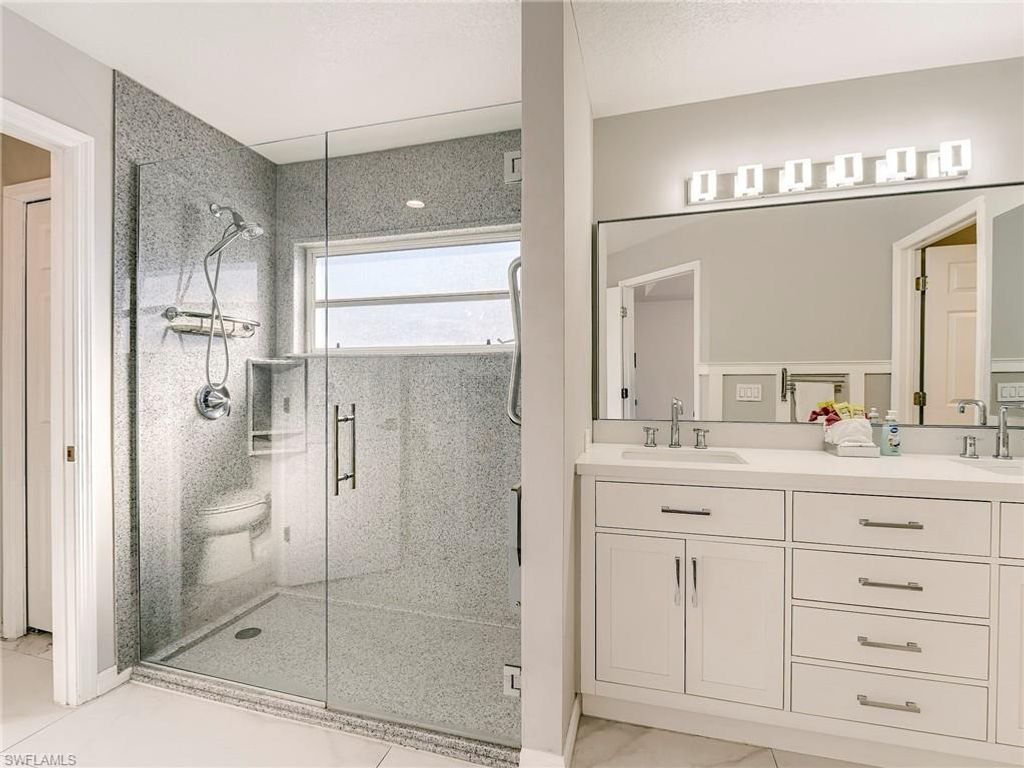 Image 27 of property listing at 1190 SW 57th ST, Cape Coral, FL 33914