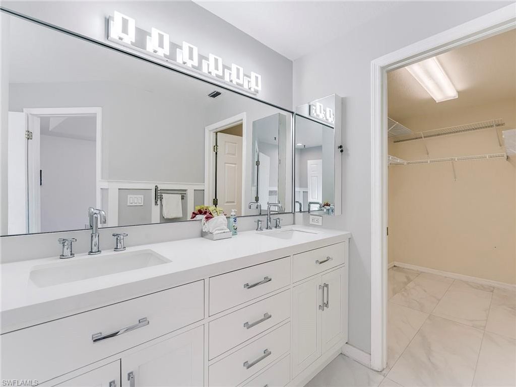 Image 34 of property listing at 1190 SW 57th ST, Cape Coral, FL 33914