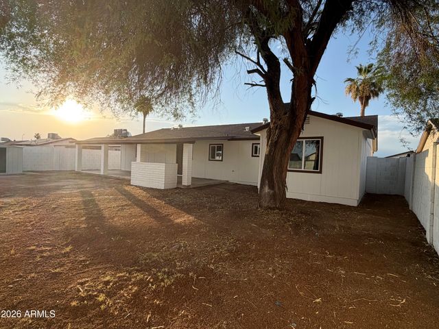 6829 W MONTE VISTA Road, Phoenix, AZ 85035