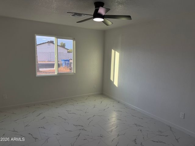 6829 W MONTE VISTA Road, Phoenix, AZ 85035