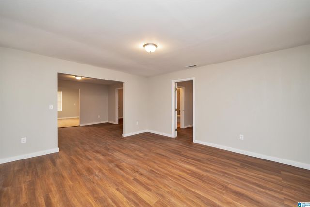 2815 FAIRFAX AVENUE, Bessemer, AL 35020