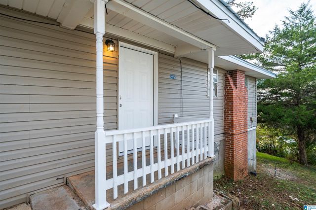 2815 FAIRFAX AVENUE, Bessemer, AL 35020