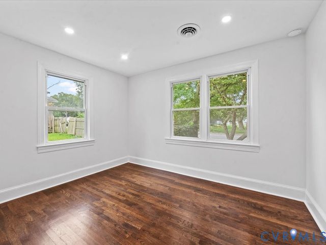 2203 Grant St, Hopewell, VA 23860