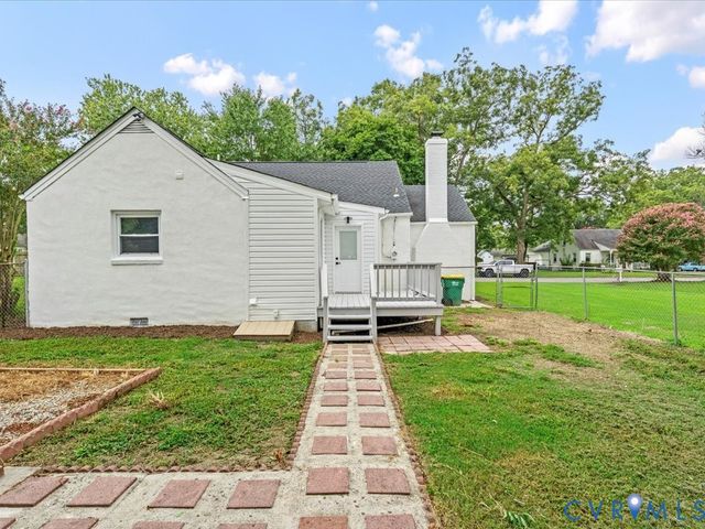 2203 Grant St, Hopewell, VA 23860
