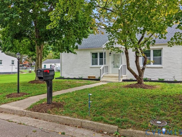 2203 Grant St, Hopewell, VA 23860
