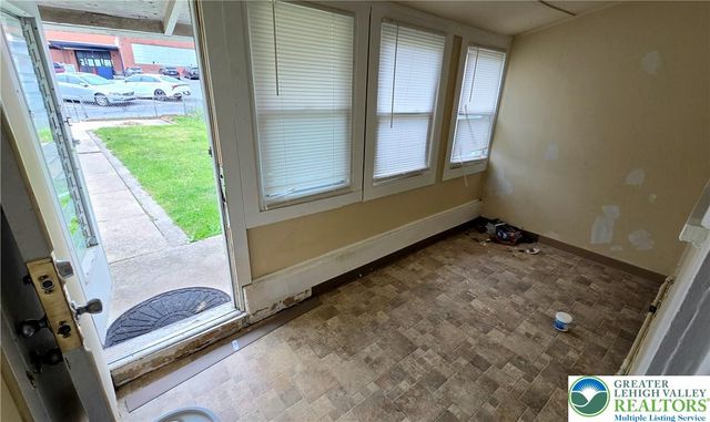 230 Wood Street, Catasauqua Boro, PA 18032