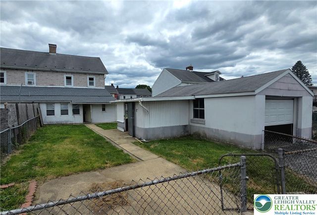 230 Wood Street, Catasauqua Boro, PA 18032