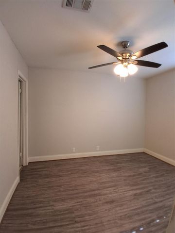 26445 E Lazy Ln, Magnolia, TX 77355