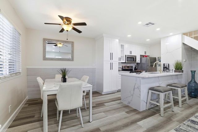 812 Blossom Hill Road 2, San Jose, CA 95123