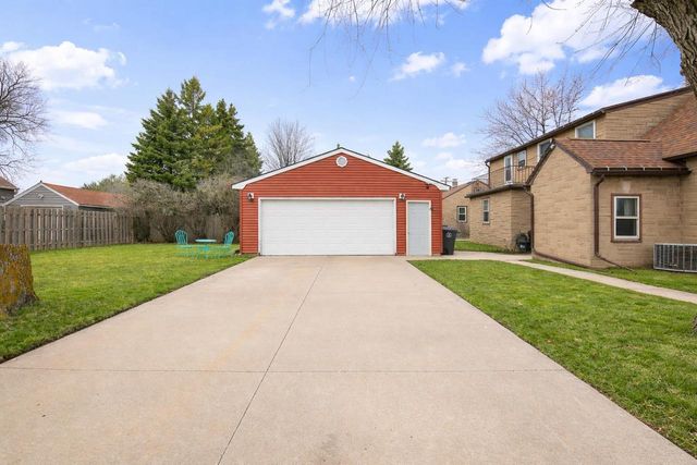 1105 MADISON STREET, Little Chute, WI 54140