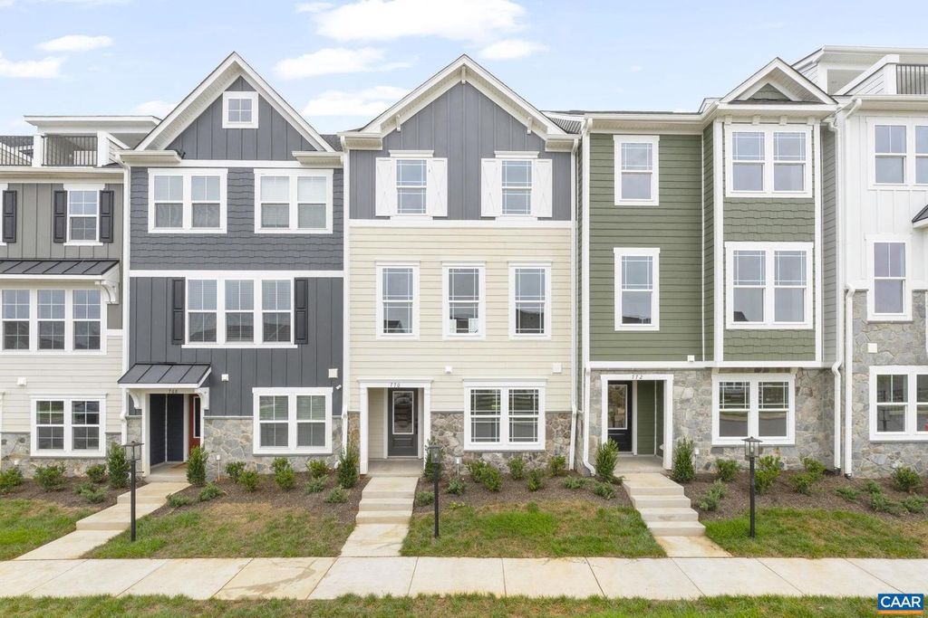 770 PARK RIDGE DR, Crozet, VA 22932