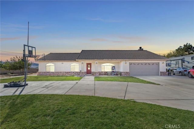 18575 Atlantic Street, Hesperia, CA 92345