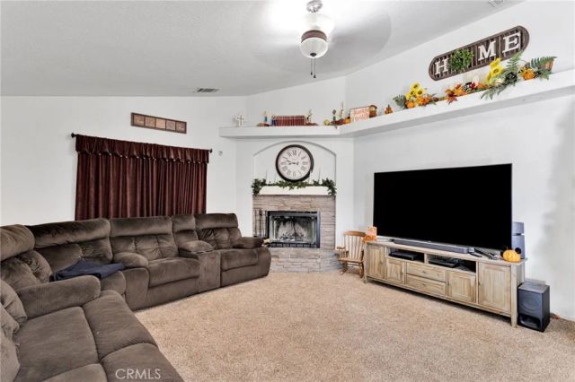 18575 Atlantic Street, Hesperia, CA 92345