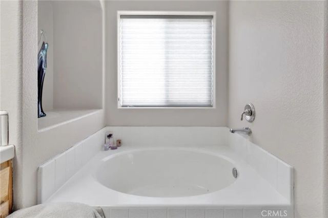 18575 Atlantic Street, Hesperia, CA 92345