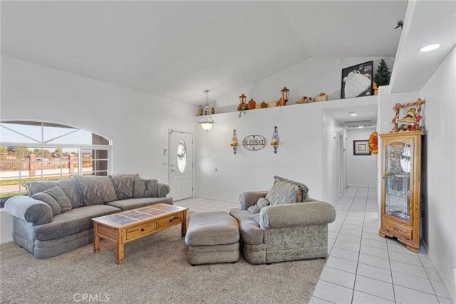 18575 Atlantic Street, Hesperia, CA 92345