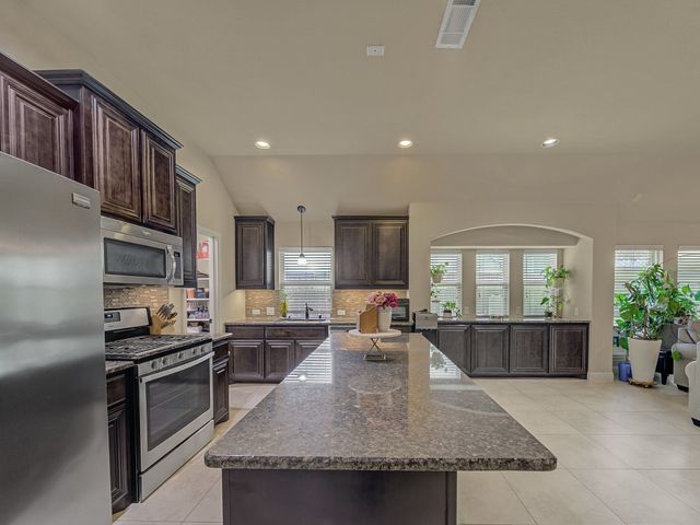 4312 Carnation Lane, Mansfield, TX 76063