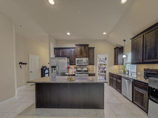 4312 Carnation Lane, Mansfield, TX 76063